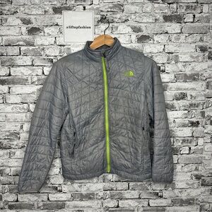 EUC The North Face Boys Gray Puffer Jacket Size Large (14/16)